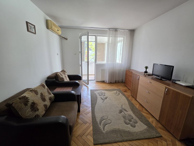 Campia Libertatii intersectie Basarabia, parcul Petrascu, 10 minute metrou,