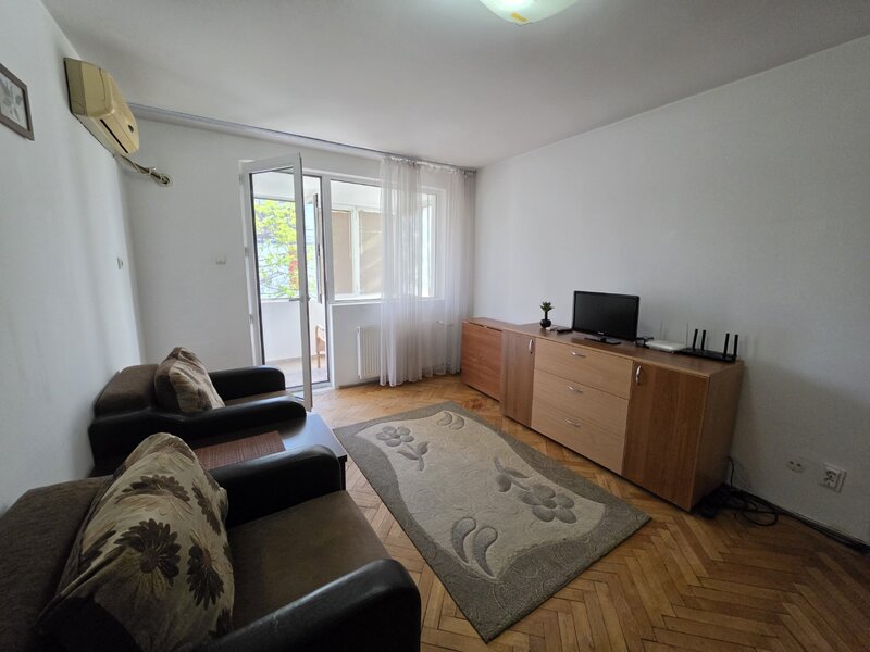 Campia Libertatii intersectie Basarabia, parcul Petrascu, 10 minute metrou,