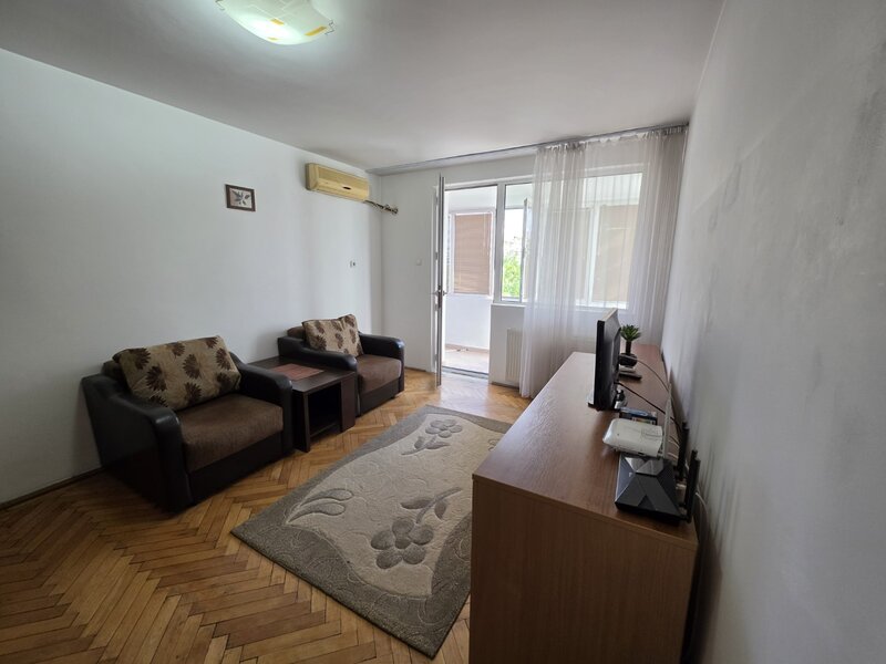 Campia Libertatii intersectie Basarabia, parcul Petrascu, 10 minute metrou,