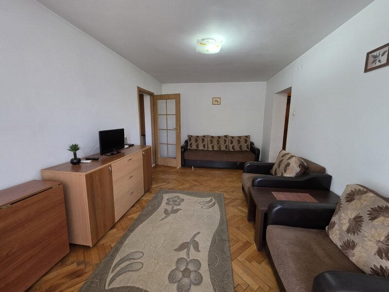 Campia Libertatii intersectie Basarabia, parcul Petrascu, 10 minute metrou,